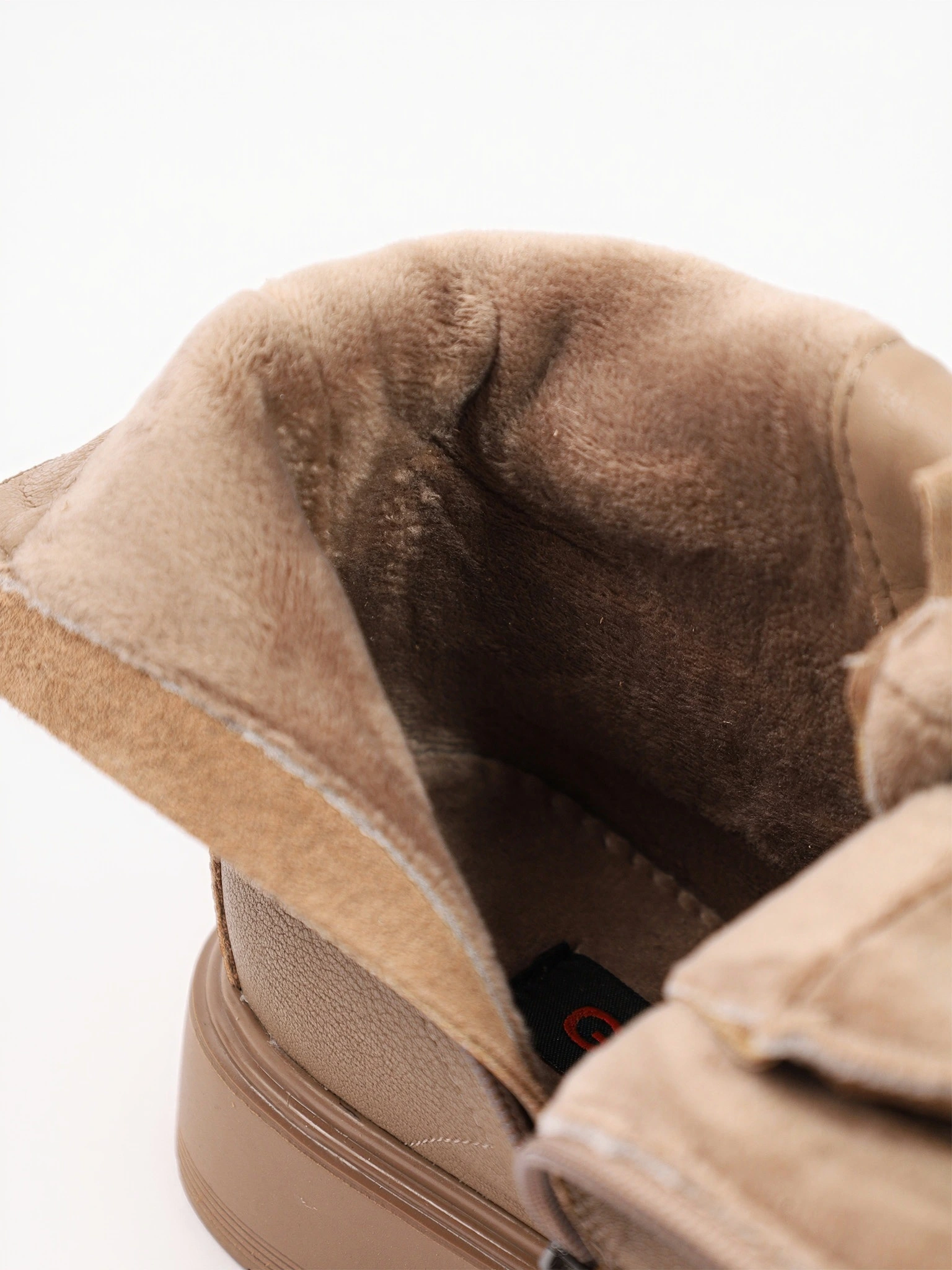 Ботинки-дерби бежевого цвета из натуральной кожи